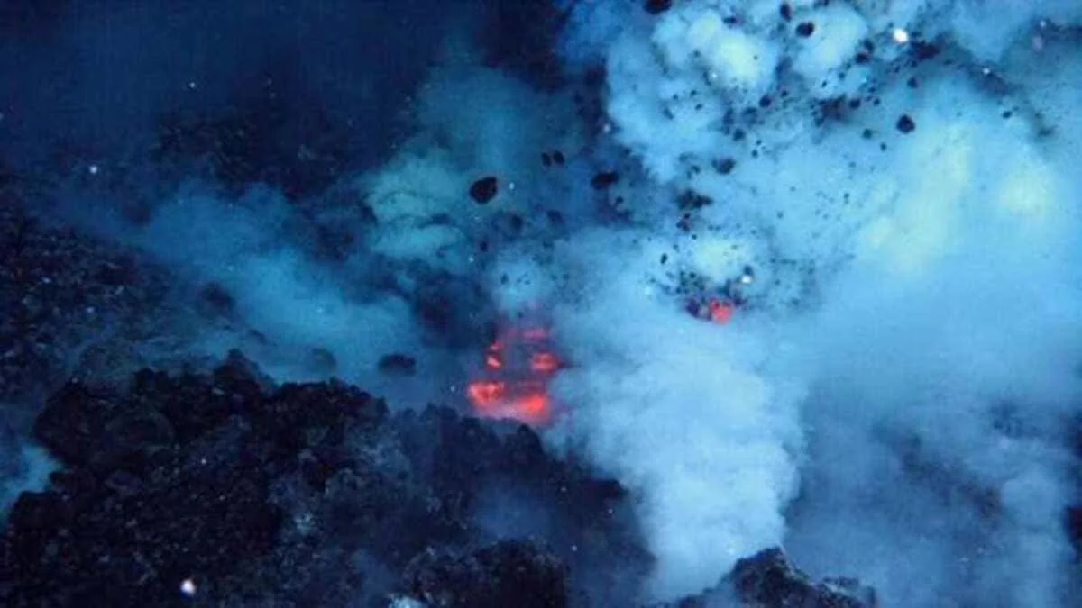 Erupciones volcánicas submarinas podrían estar alterando los niveles de oxígeno en los océanos