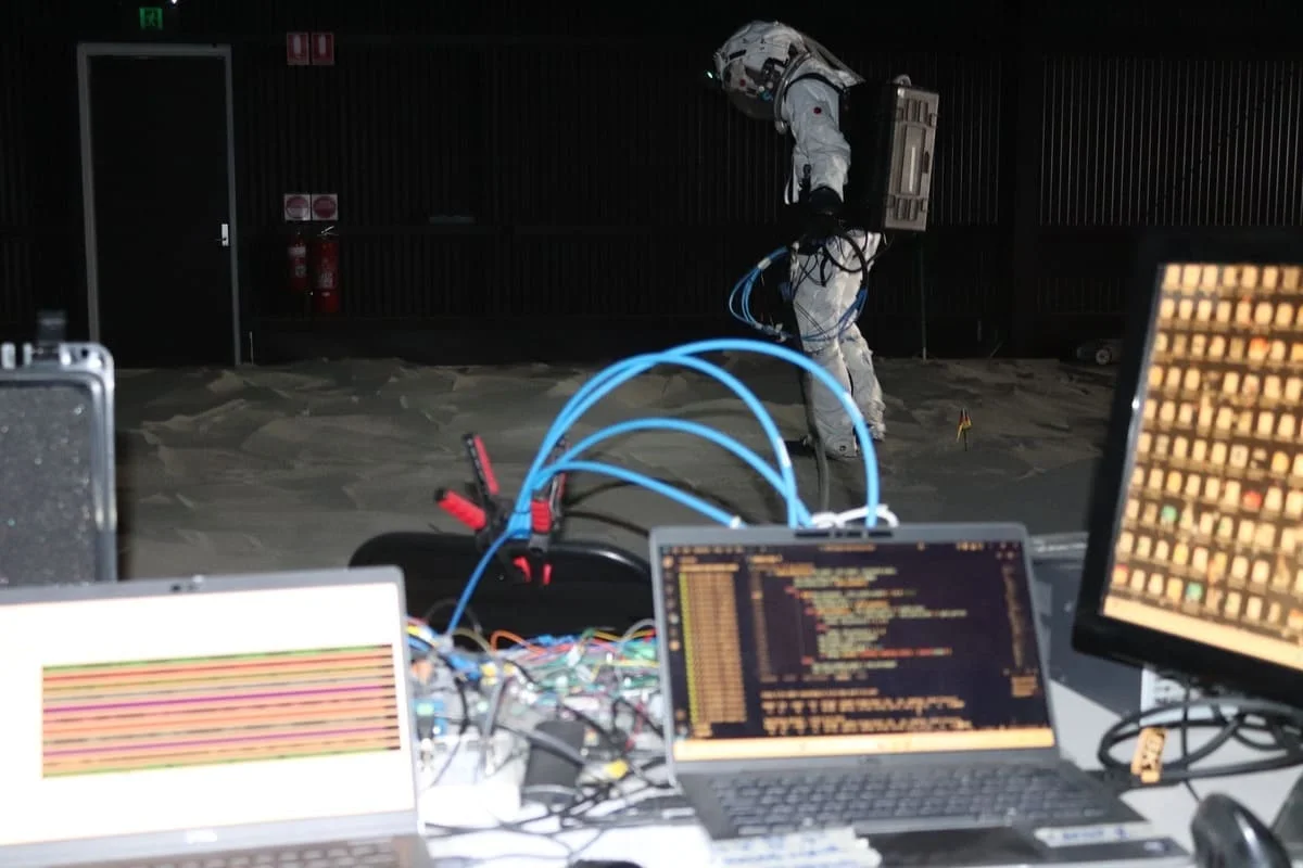 Exoesqueletos blandos podrían mejorar la movilidad de los astronautas en futuras misiones espaciales