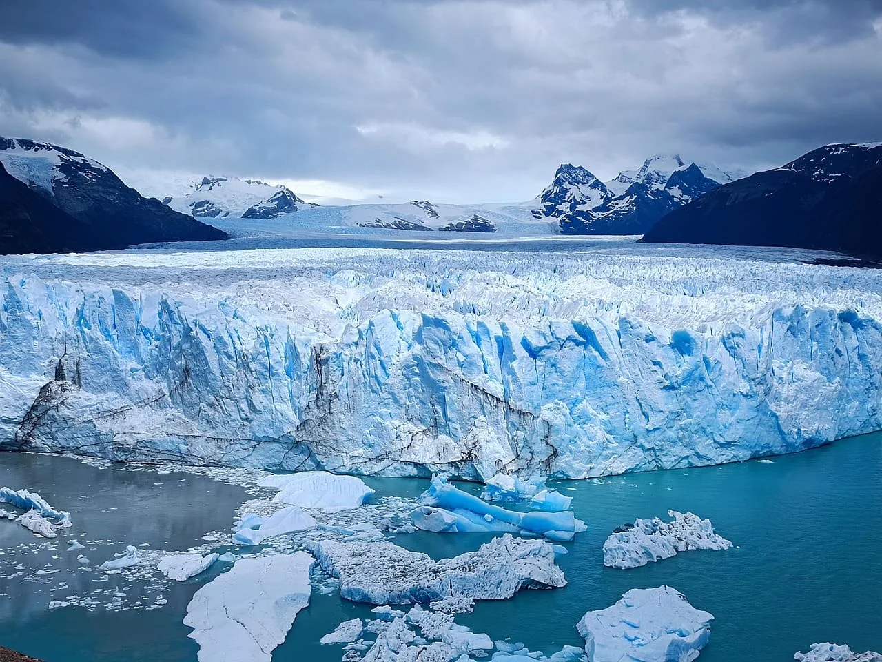 Instituciones de investigación globales responden ante la pérdida global de glaciares