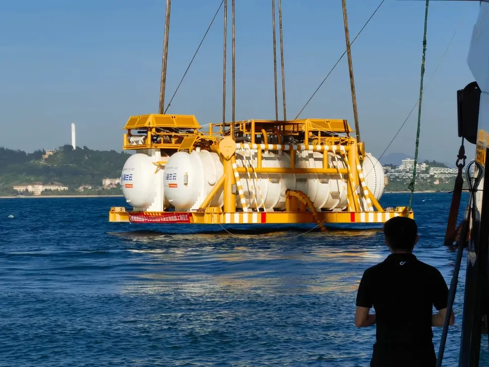 China sumerge centros de datos en el océano para enfriar la inteligencia artificial