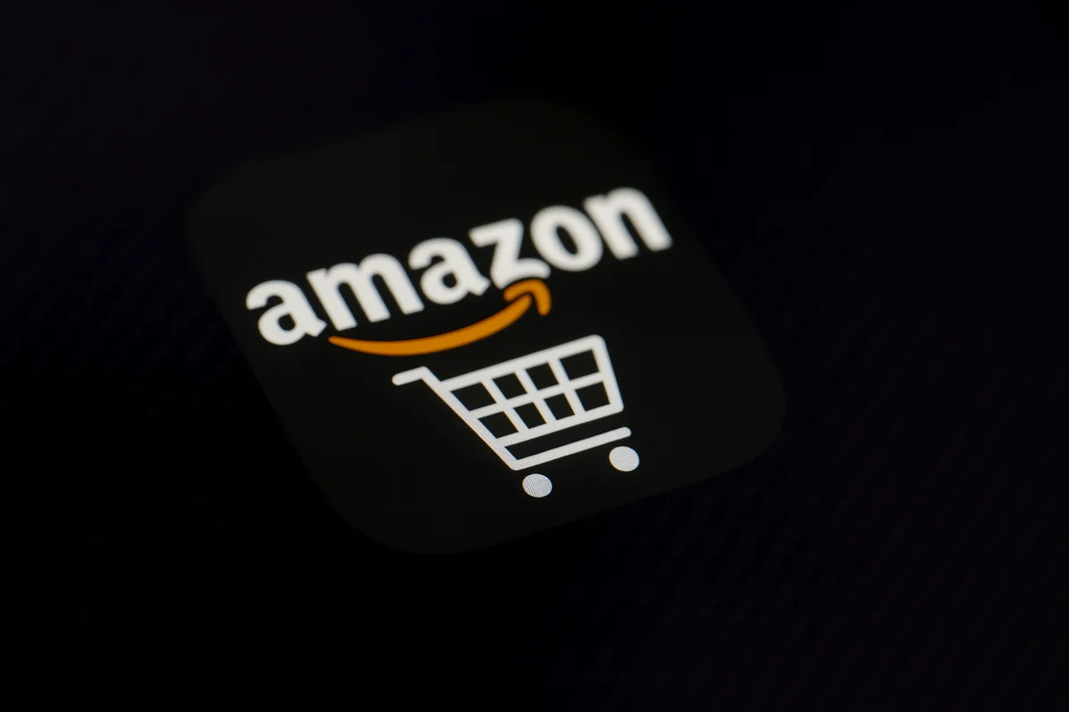 ¿Cómo gana dinero Amazon y cuáles son sus principales negocios?