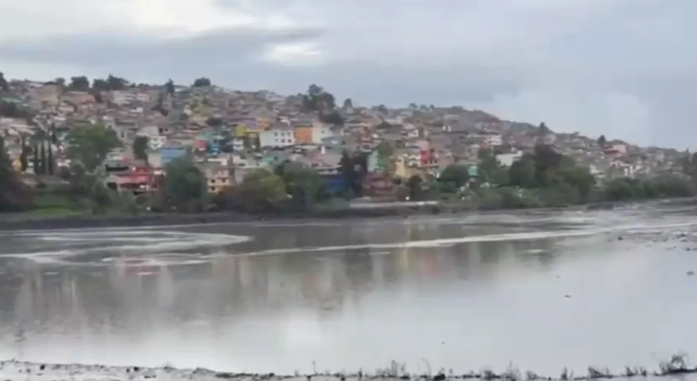 Autoridades desmienten el desbordamiento de la presa Los Cuartos tras las intensas lluvias
