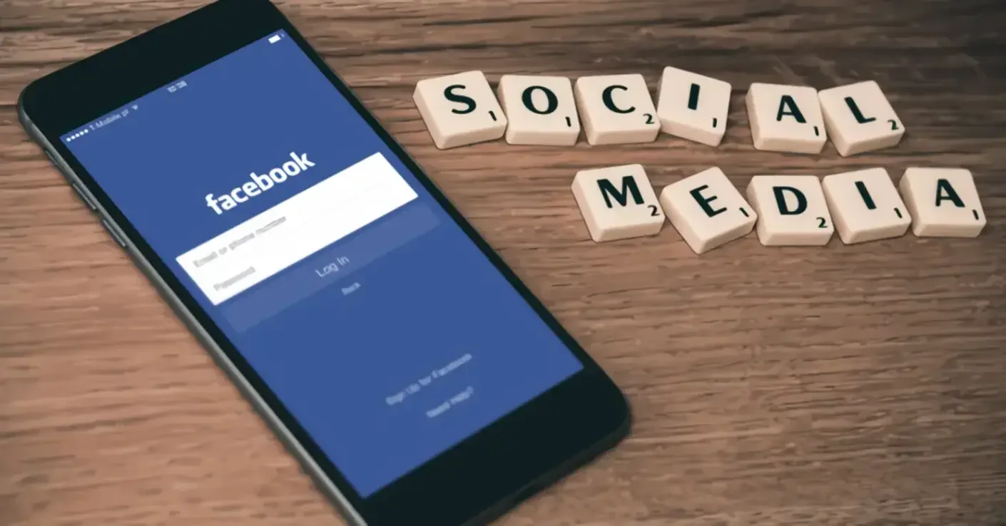 Facebook: Conectando el Mundo Digital